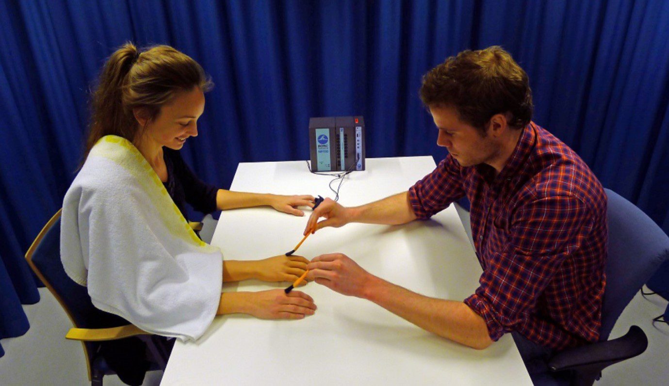 Test being carried out to trigger real pain and touc sensations on prosthetic limb